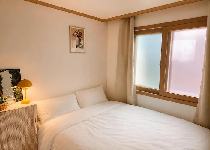 Apartamento Sadanghae - Sunny 3br In A Quiet Residential Area, 10 Minutes From Gangnam Seul