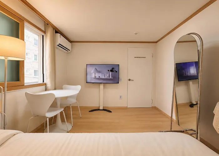 Apartamento Sadanghae - Sunny 3br In A Quiet Residential Area, 10 Minutes From Gangnam