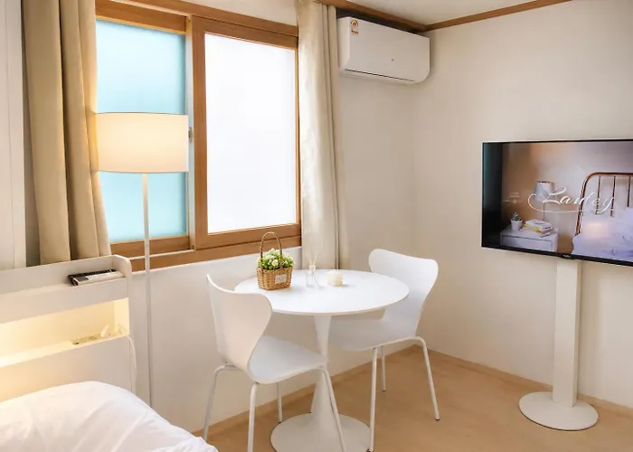 Sadanghae - Sunny 3br In A Quiet Residential Area, 10 Minutes From Gangnam *